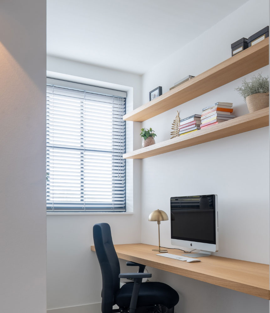 Raambekleding kantoor houten jaloezieen