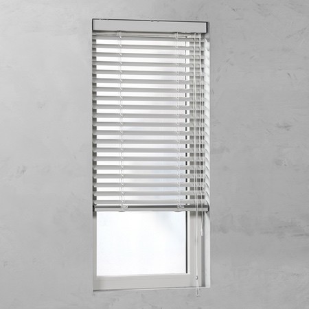 raambekleding deur aluminium jaloezieen